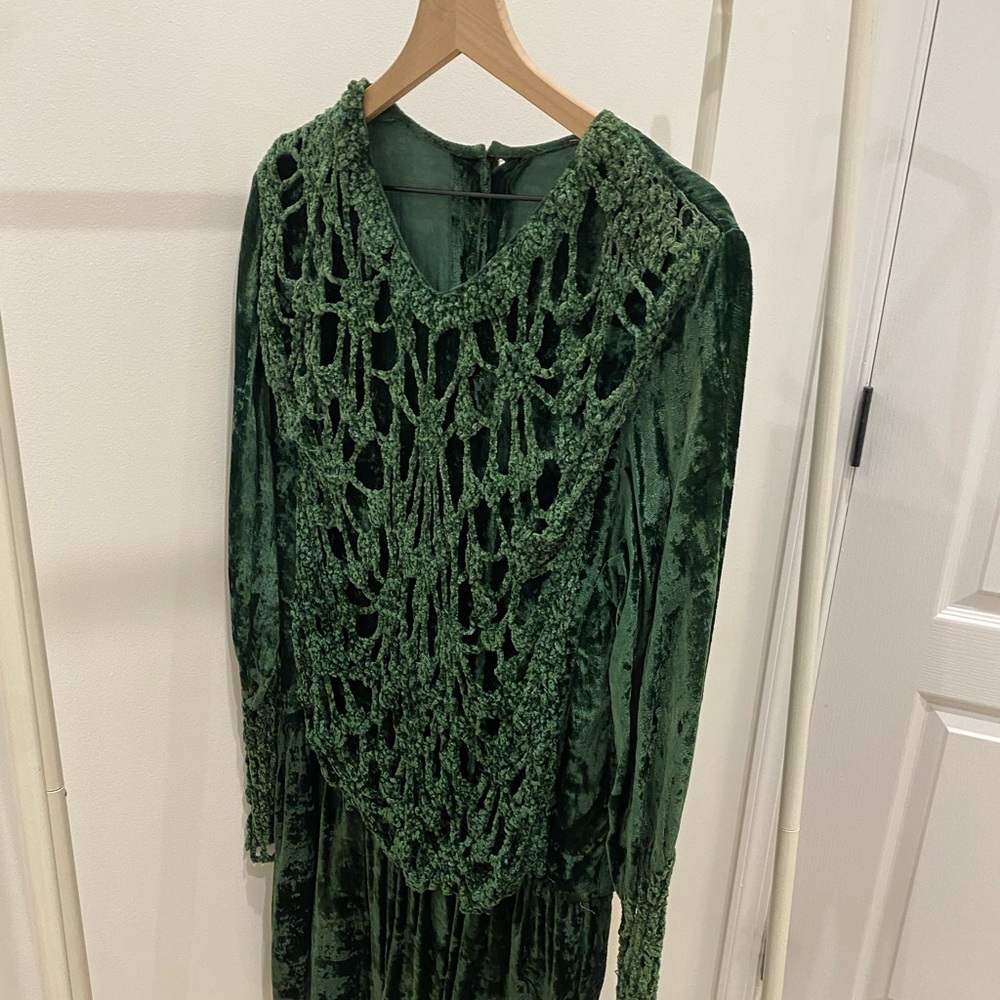 Designer Vintage crushed velvet dress // Color green